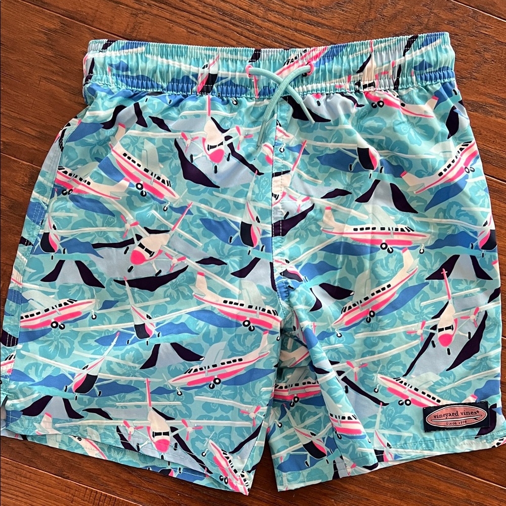 Boys SZ Small Vineyard Vines Swim Trunks